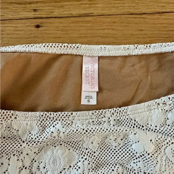 Victoria's Secret Swim white lace bikini - Picture 4 of 4